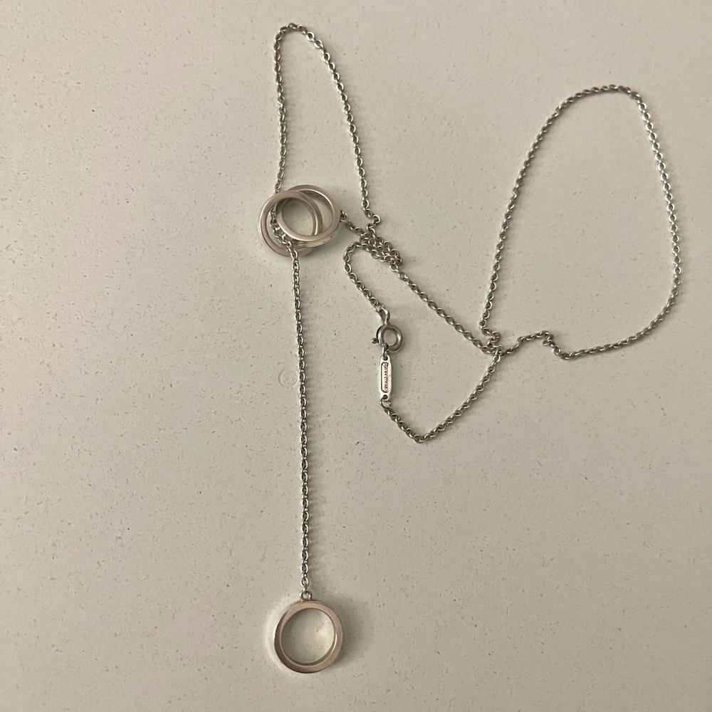 SOLD✨ Tiffany & Co Interlocking Circles Lariat